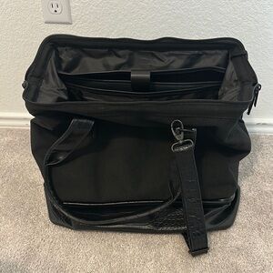 BEIS Black Travel Bag with Adjustable Strap and Durable Fabric
